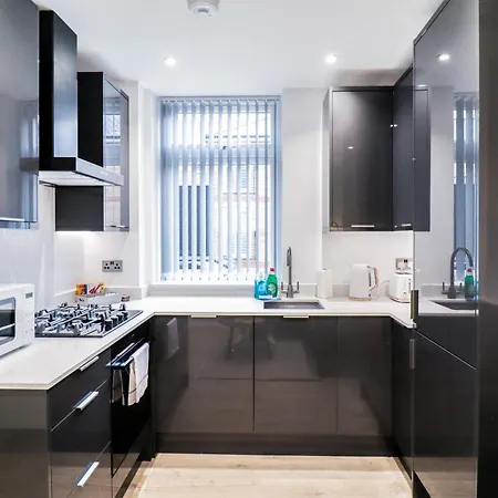 Modern 1-Bed Apartment In Buckinghamshire With Free Wifi, Parking & Garden High Wycombe Exterior photo