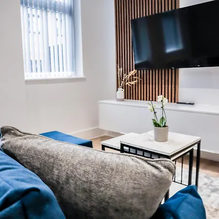 Modern 1-Bed Apartment In Buckinghamshire With Free Wifi, Parking & Garden High Wycombe Exterior photo