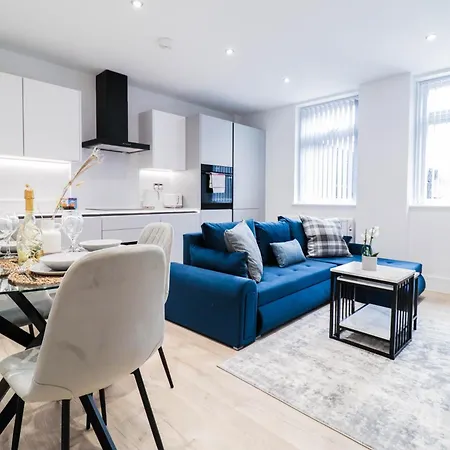 Modern 1-Bed Apartment In Buckinghamshire With Free Wifi, Parking & Garden High Wycombe Exterior photo