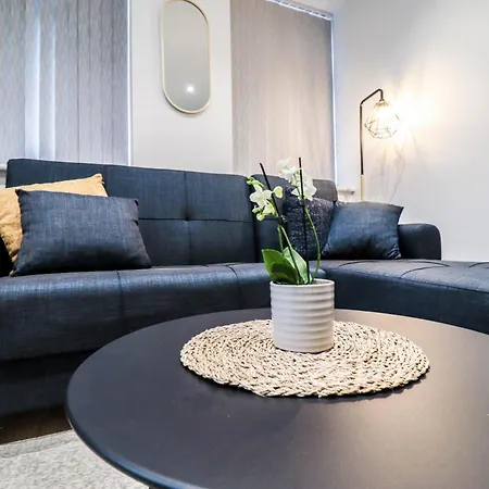 Modern 1-Bed Apartment In Buckinghamshire With Free Wifi, Parking & Garden High Wycombe Exterior photo