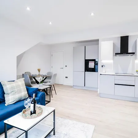 Modern 1-Bed Apartment In Buckinghamshire With Free Wifi, Parking & Garden High Wycombe Exterior photo