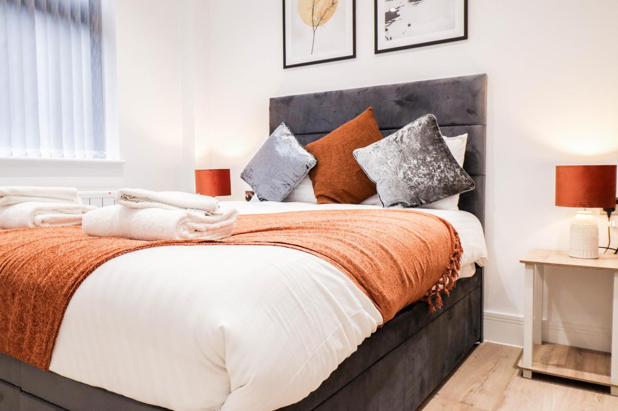 Modern 1-bed In Buckinghamshire With Free Wifi, Parking & Garden * High Wycombe