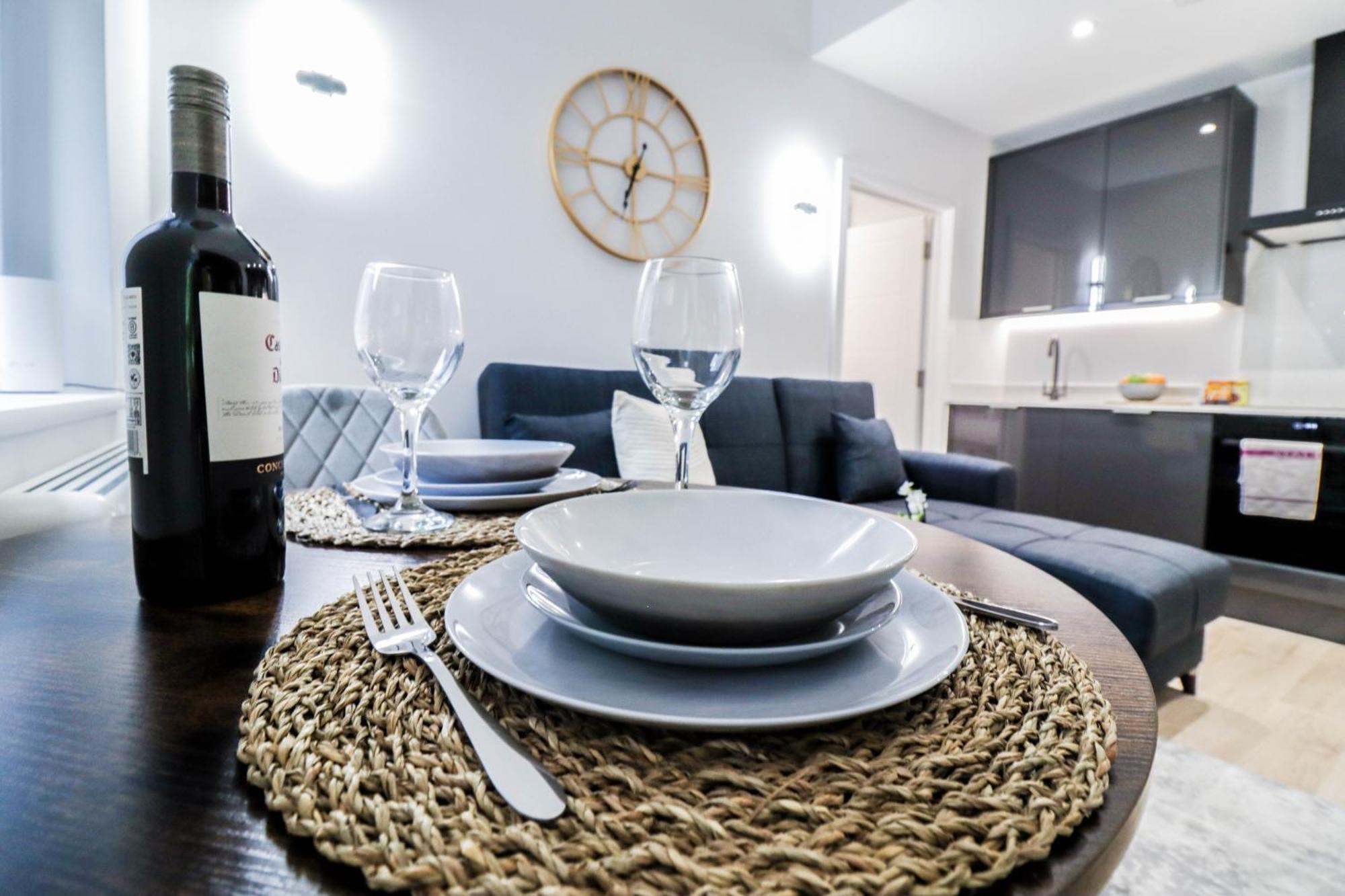 Apartment Modern 1-bed In Buckinghamshire With Free Wifi, Parking & Garden *