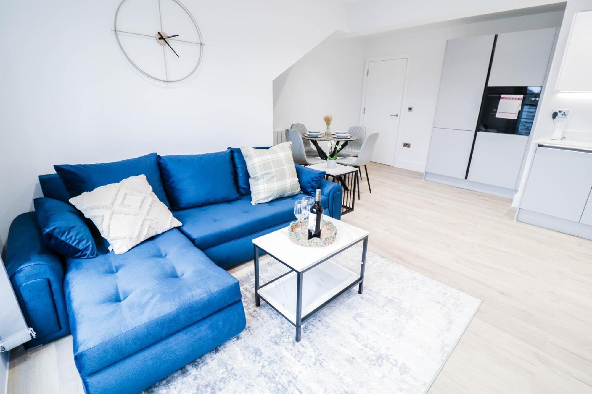 Apartment Modern 1-bed In Buckinghamshire With Free Wifi, Parking & Garden High Wycombe